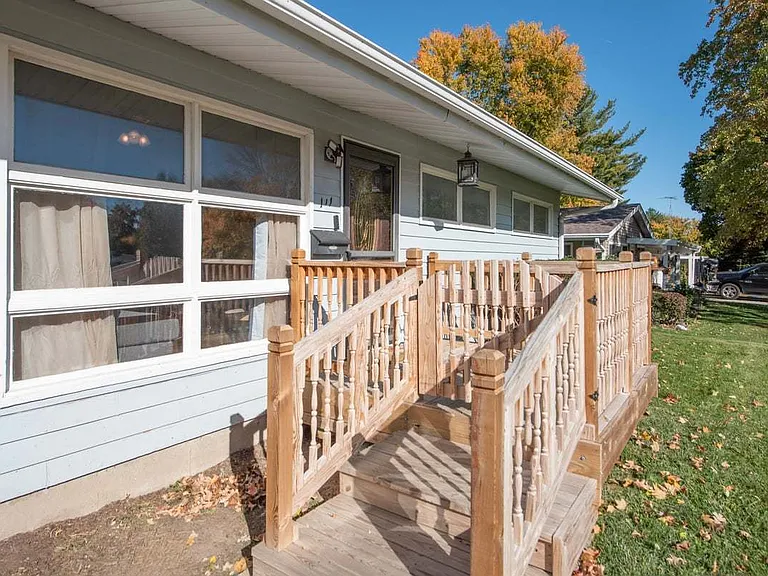 4ebe32505b93841e6f951c62cfa47192-cc_ft_768