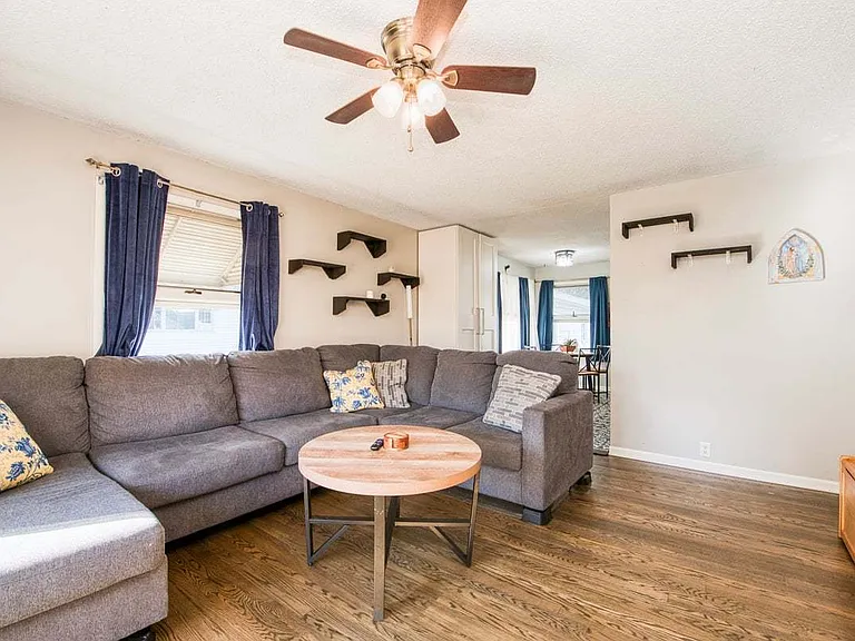 53aef6d109c7368f0f226e2ae3b7d3ce-cc_ft_768