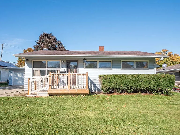 dbe66e1cc748663a831a90535d78a12e-cc_ft_768