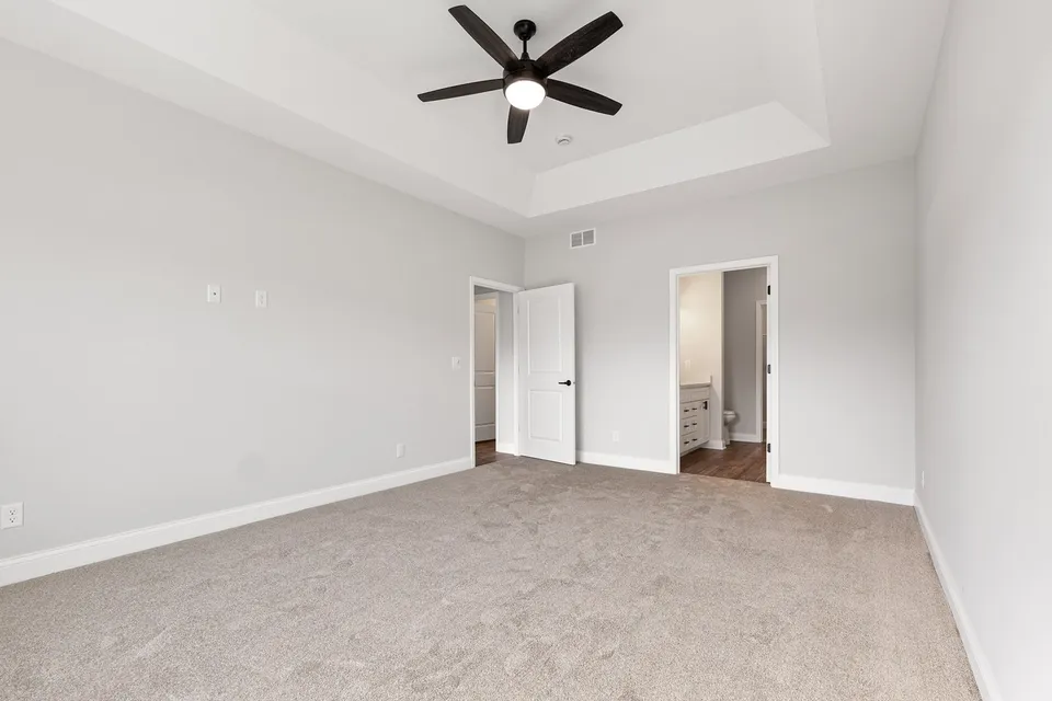 2208 Naggie Room2